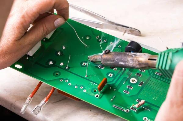 How AC Repair Port Chester Professionals Keep Your System Running