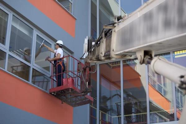 Get Brighter Windows With Plano Cleaning Experts
